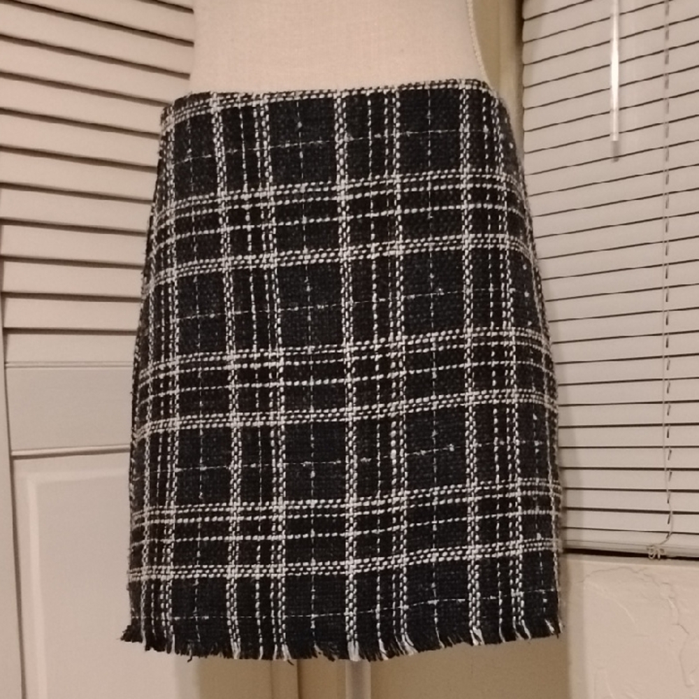 Classic Black and White Plaid Skirt